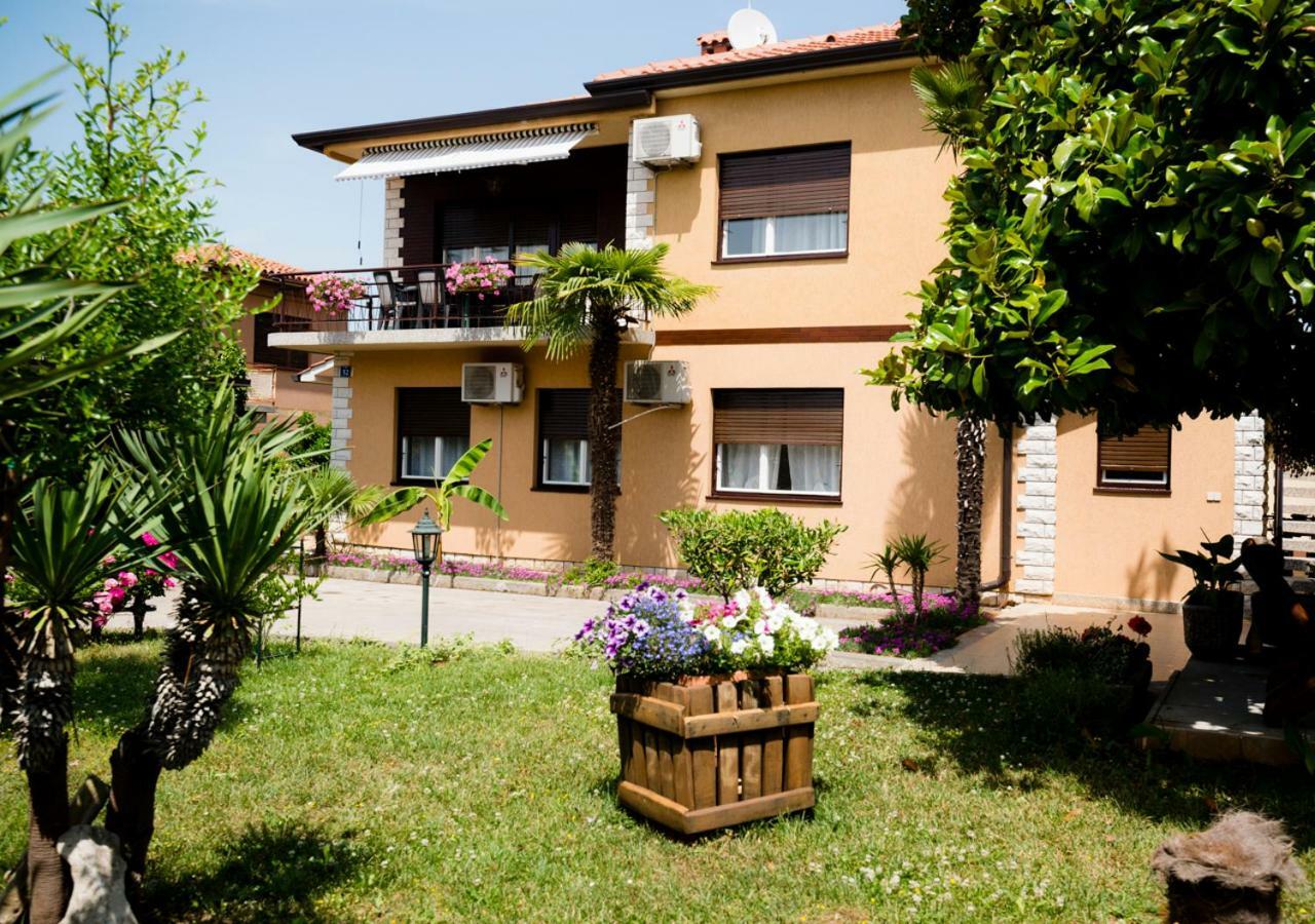 Apartment Dora Umago Exterior foto