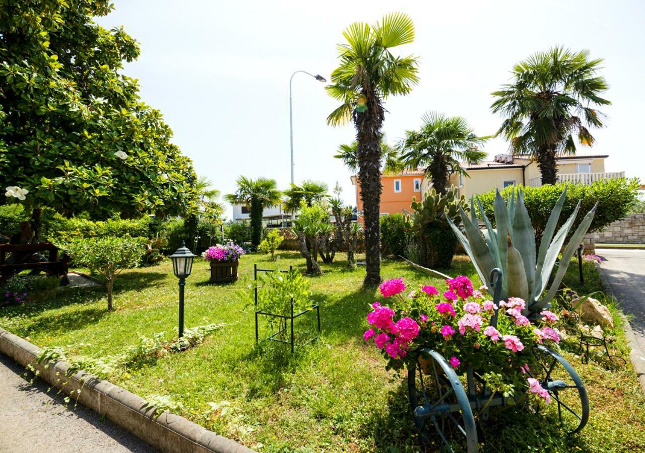 Apartment Dora Umago Exterior foto